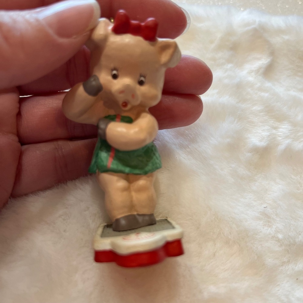 Enesco Pig Tales Weightin For Santa‎ Ornament First in Series 1991 Resin
